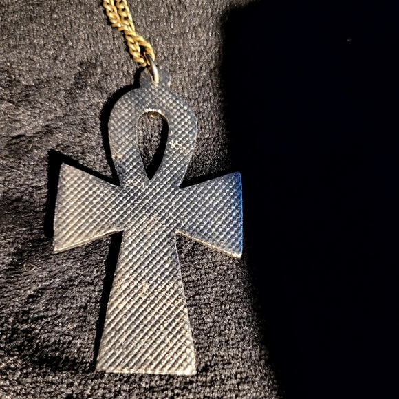 Vintage Silvertone Ankh pendant with Scarab & turquoise accents - Picture 2 of 5